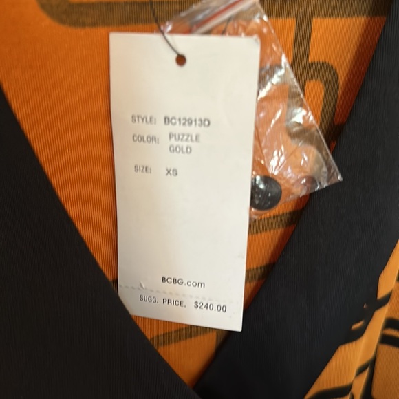 BCBG Maxazria wrap dress - Picture 6 of 6